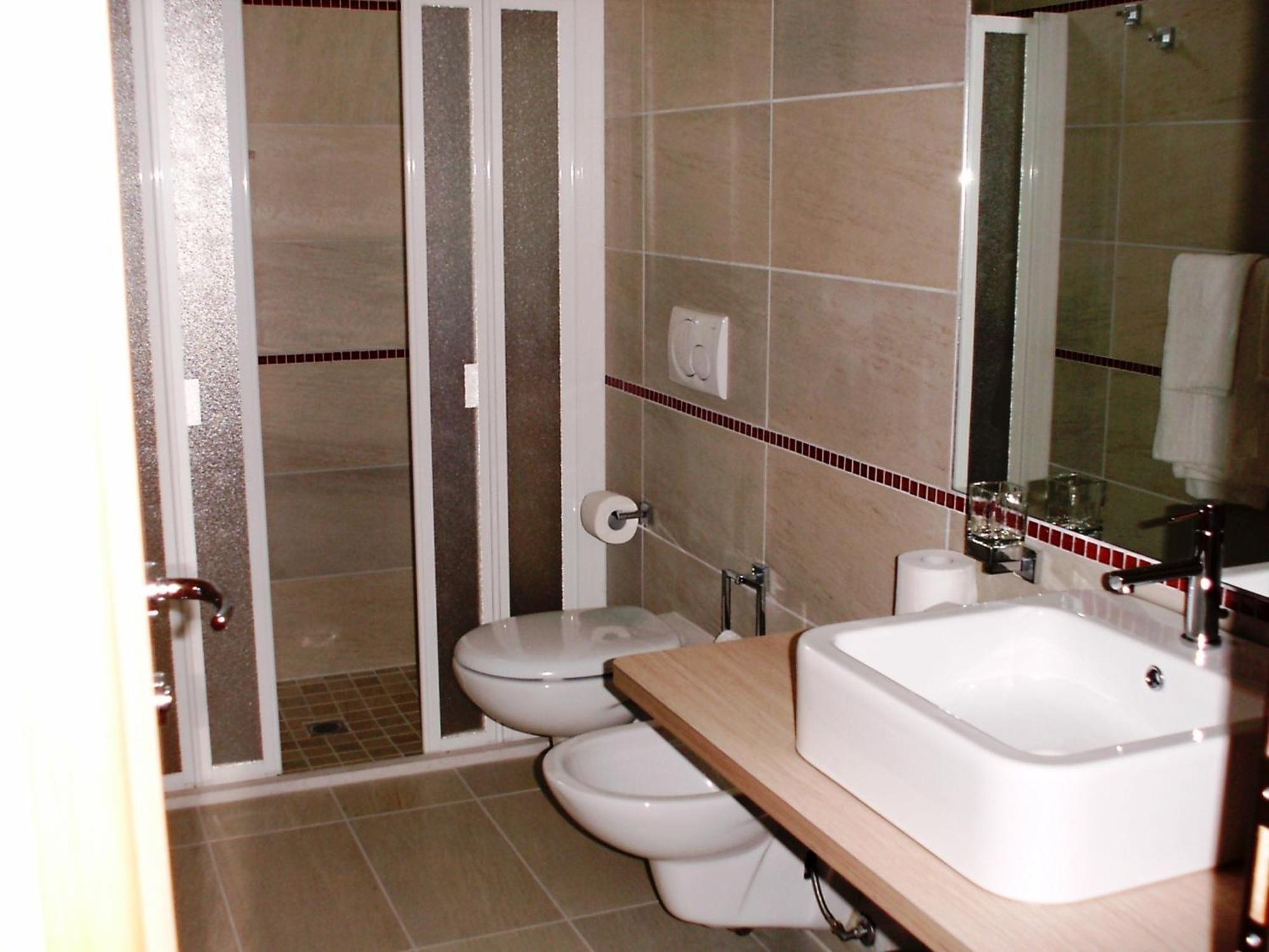 Hotel Capitol San Mauro Mare Room photo